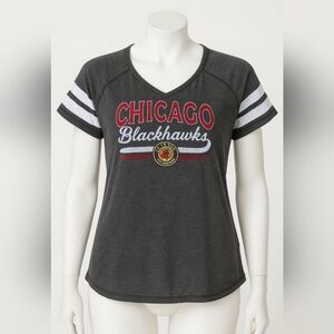 Chicago Blackhawks Women’s XXL V-Neck Graphic Tee NWT Heather Gray NHL